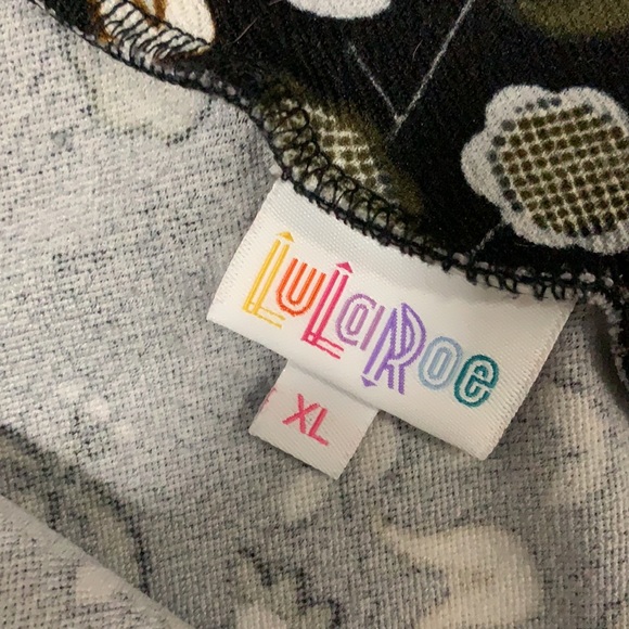 LULAROE - Patterned Cassie Skirt - Picture 2 of 2